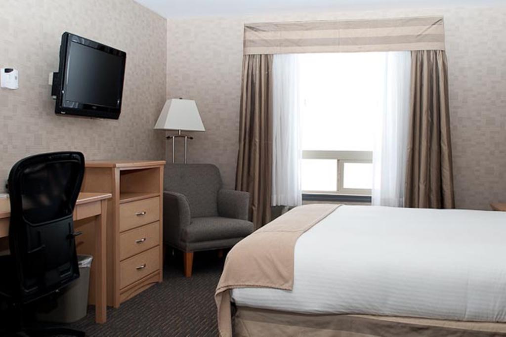 Paradise Inn And Suites Valleyview Phòng bức ảnh